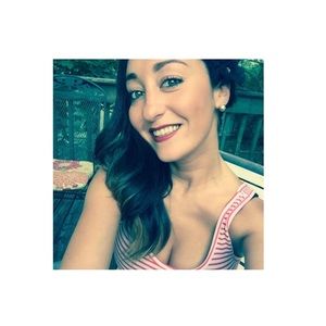 Meet your Posher, Gina